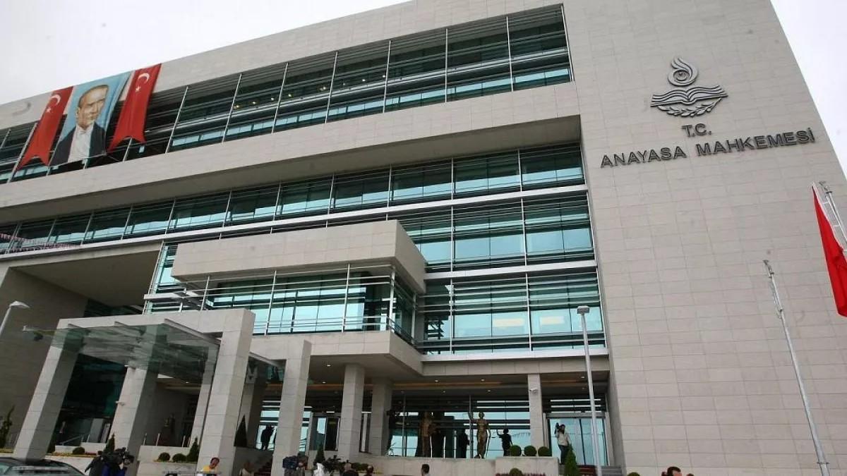 ANAYASA MAHKEMESİ'NE ÇAĞRI: 'YASAYI GÖZDEN GEÇİRİN!'