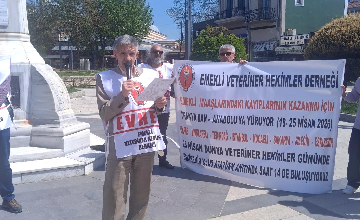 EMEKLİ VETERİNER HEKİMLERDEN SEYYANEN ZAM TALEBİ