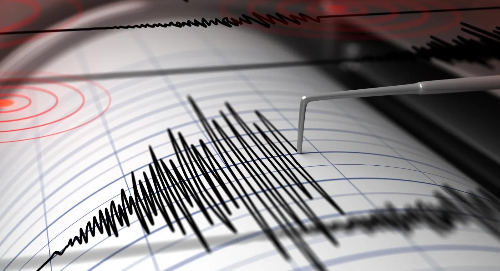 AKDENİZ'DE KORKUTAN DEPREM HAREKETLİLİĞİ