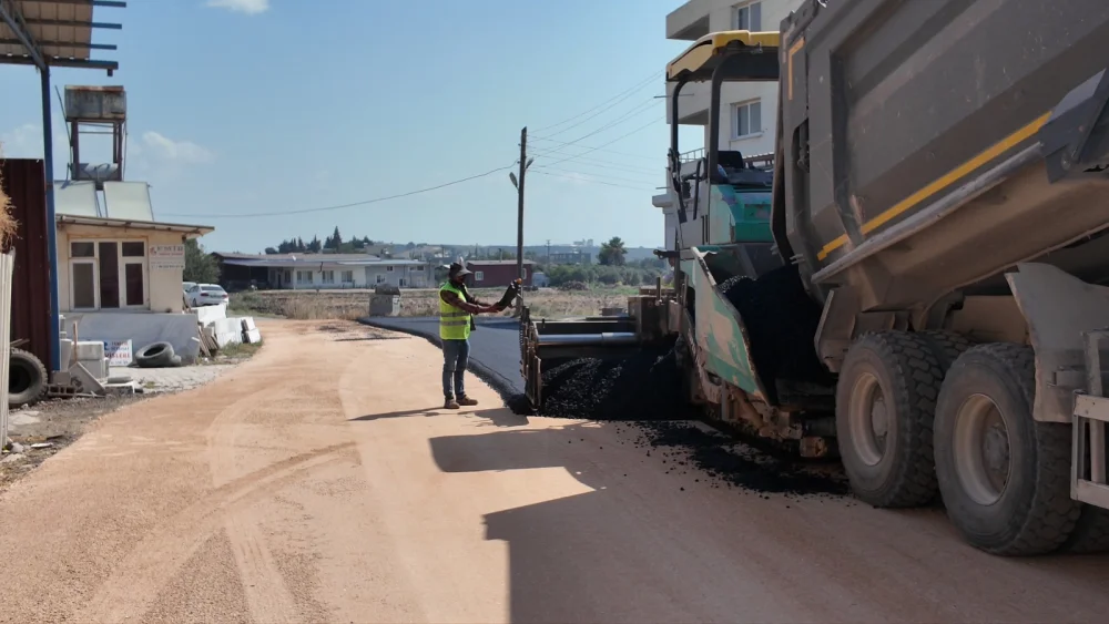 HBB, GÜZELBURÇ MAHALLESİ’NİN ULAŞIM ALTYAPISINI GÜÇLENDİRİYOR