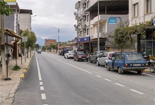 İZMİR'İN EN UZAK YOLU YENİLENDİ
