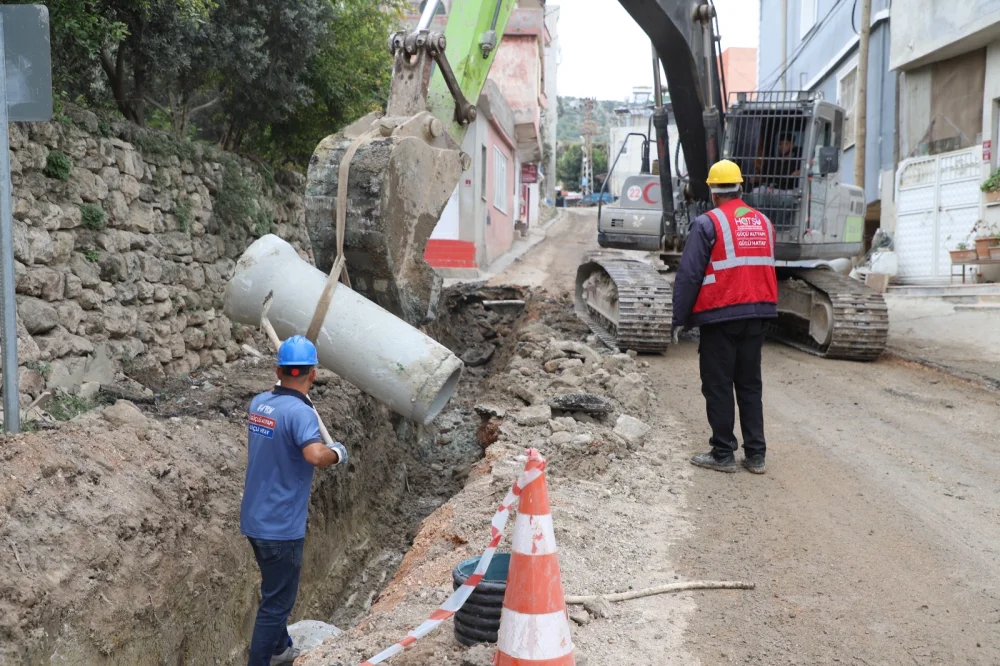 YAYLADAĞI KARAKÖSE’DE 30 YILLIK KANALİZASYON HATTI YENİLENİYOR