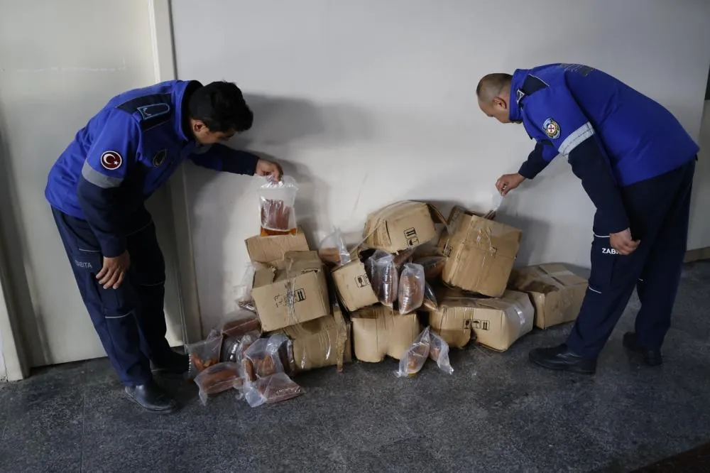 HBB, 100 KİLO KABAK TATLISINI İMHA ETTİ