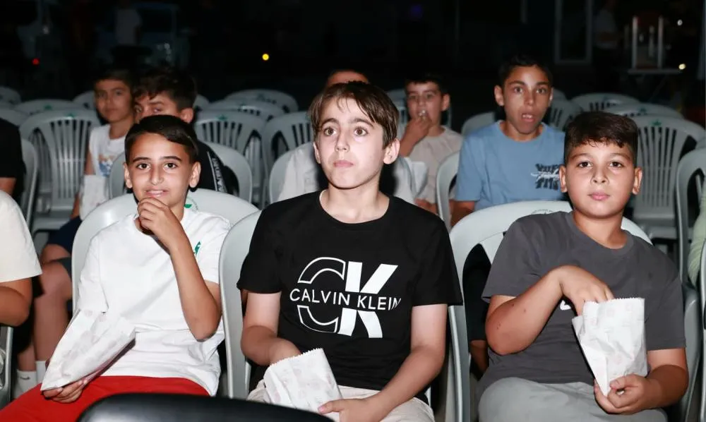   Osmangazi Belediyesi Çocuklara Yazlık Sinema Keyfi Yaşatıyor